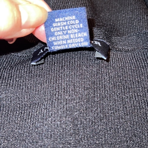 Ann Taylor Black Rayon/Nylon Long Sleeve Sweater Size Small - Picture 4 of 4